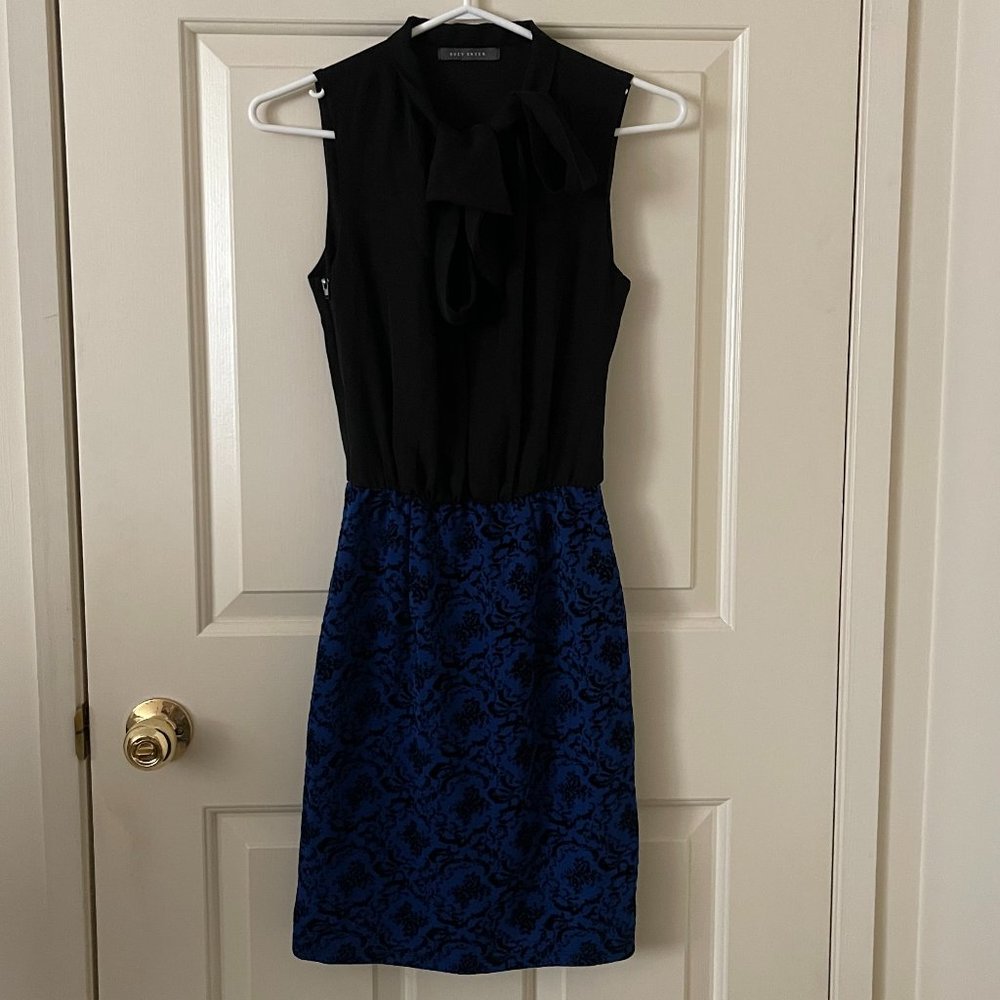 SUZY SHIER Black and blue dress. Size XS